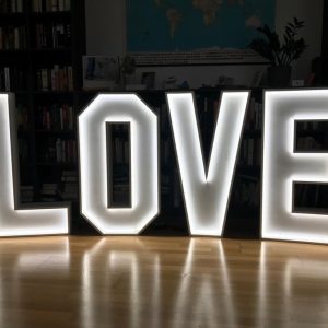 Love Buchstaben nassim Love Buchstaben nassim